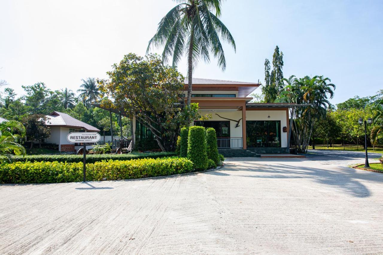 Hotel Rnana Grand Phang Nga Exterior foto