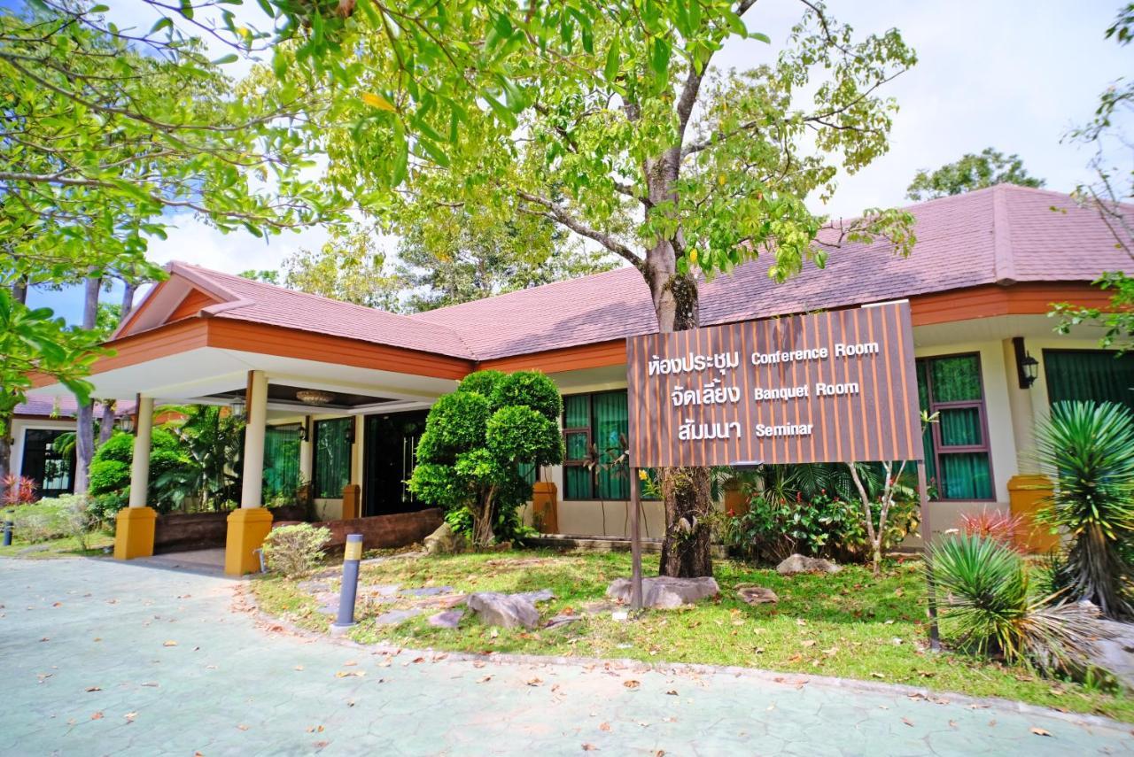 Hotel Rnana Grand Phang Nga Exterior foto