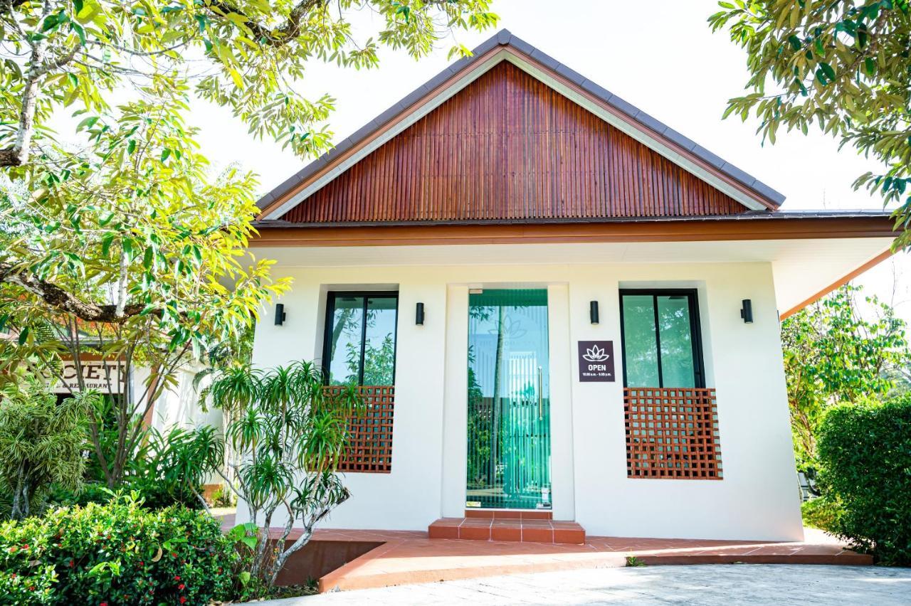 Hotel Rnana Grand Phang Nga Exterior foto